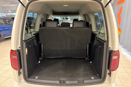 valkoinen Volkswagen Caddy Maxi 2017 kuva 13.