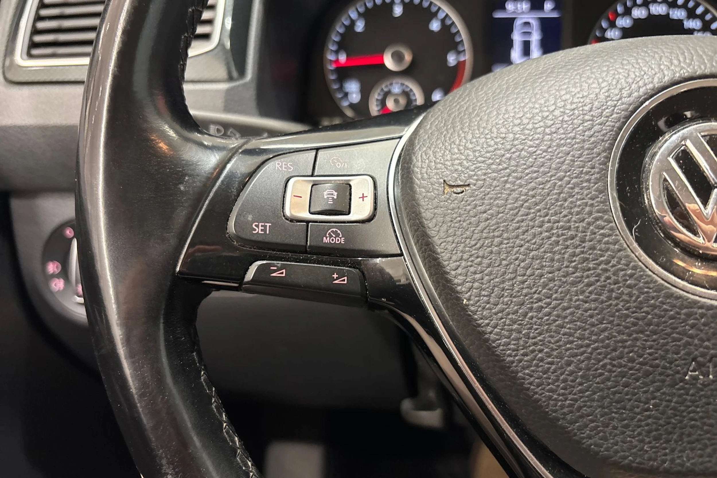 valkoinen Volkswagen Caddy Maxi 2017 kuva 16.