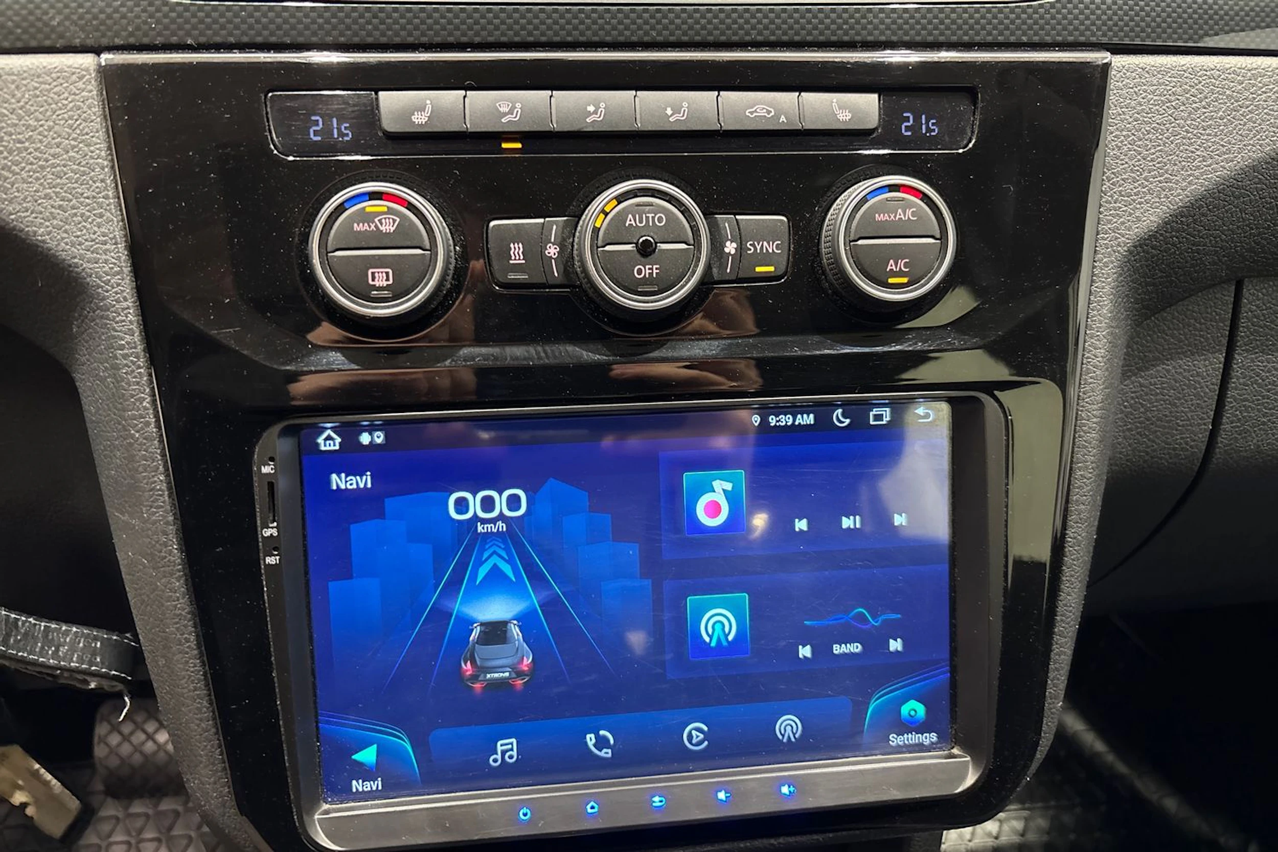 valkoinen Volkswagen Caddy Maxi 2017 kuva 18.