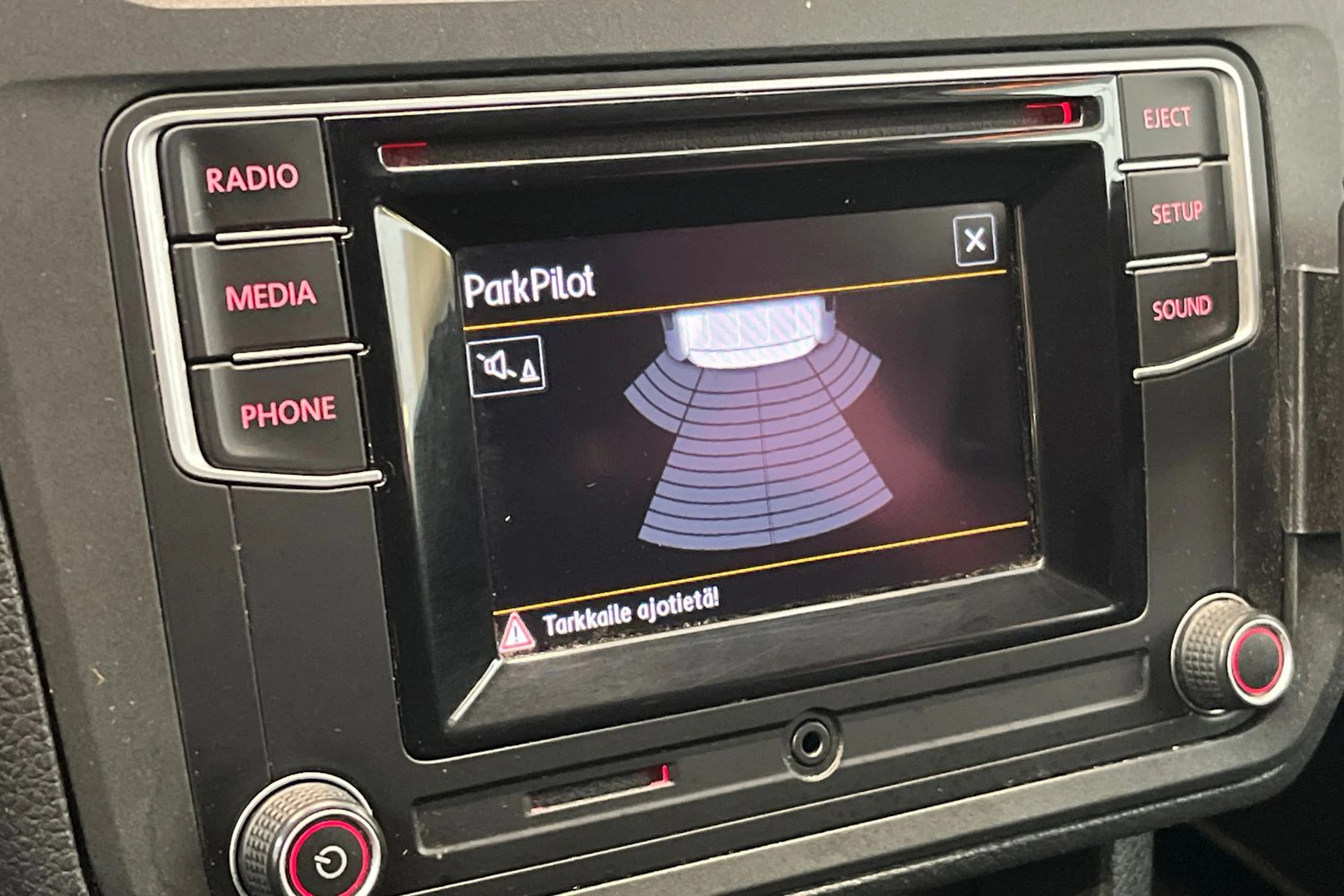 valkoinen Volkswagen Caddy Maxi 2017 kuva 15.