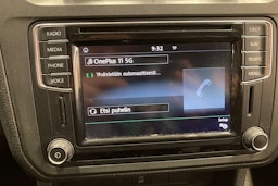 punainen Volkswagen Caddy Maxi 2017 kuva 23.