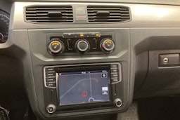 punainen Volkswagen Caddy Maxi 2017 kuva 24.