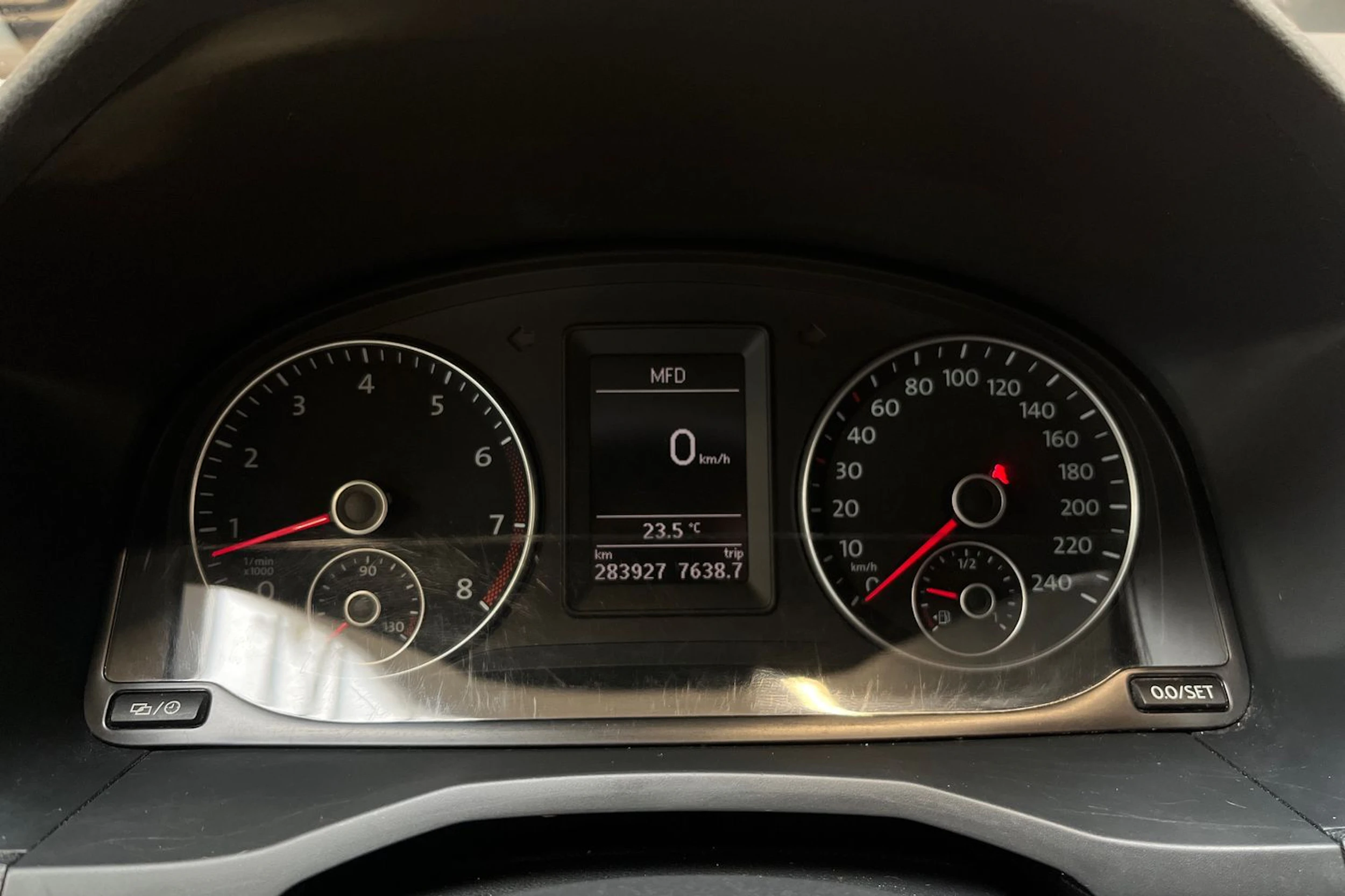 harmaa Volkswagen Caddy Maxi 2017 kuva 12.
