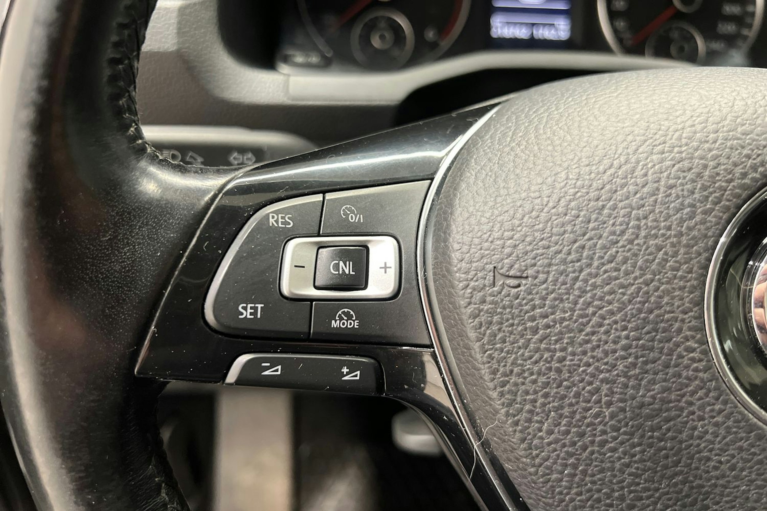 musta Volkswagen Caddy Maxi 2017 kuva 13.