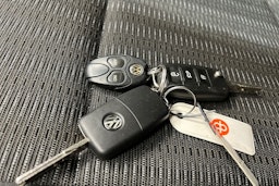 musta Volkswagen Caddy Maxi 2017 kuva 17.