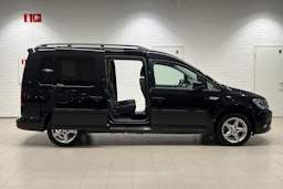 musta Volkswagen Caddy Maxi 2017 kuva 18.
