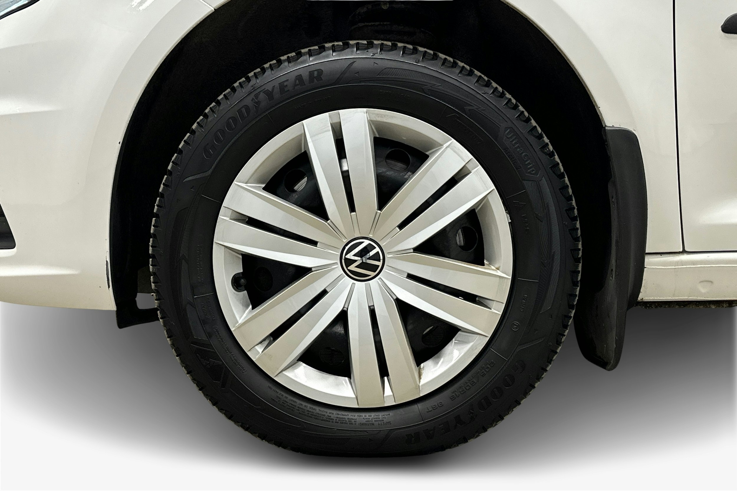 valkoinen Volkswagen Caddy Maxi 2018 kuva 23.