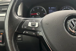 harmaa Volkswagen Caddy Maxi 2018 kuva 16.