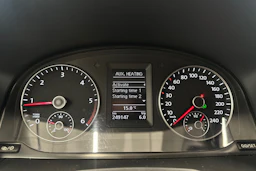 harmaa Volkswagen Caddy Maxi 2018 kuva 18.