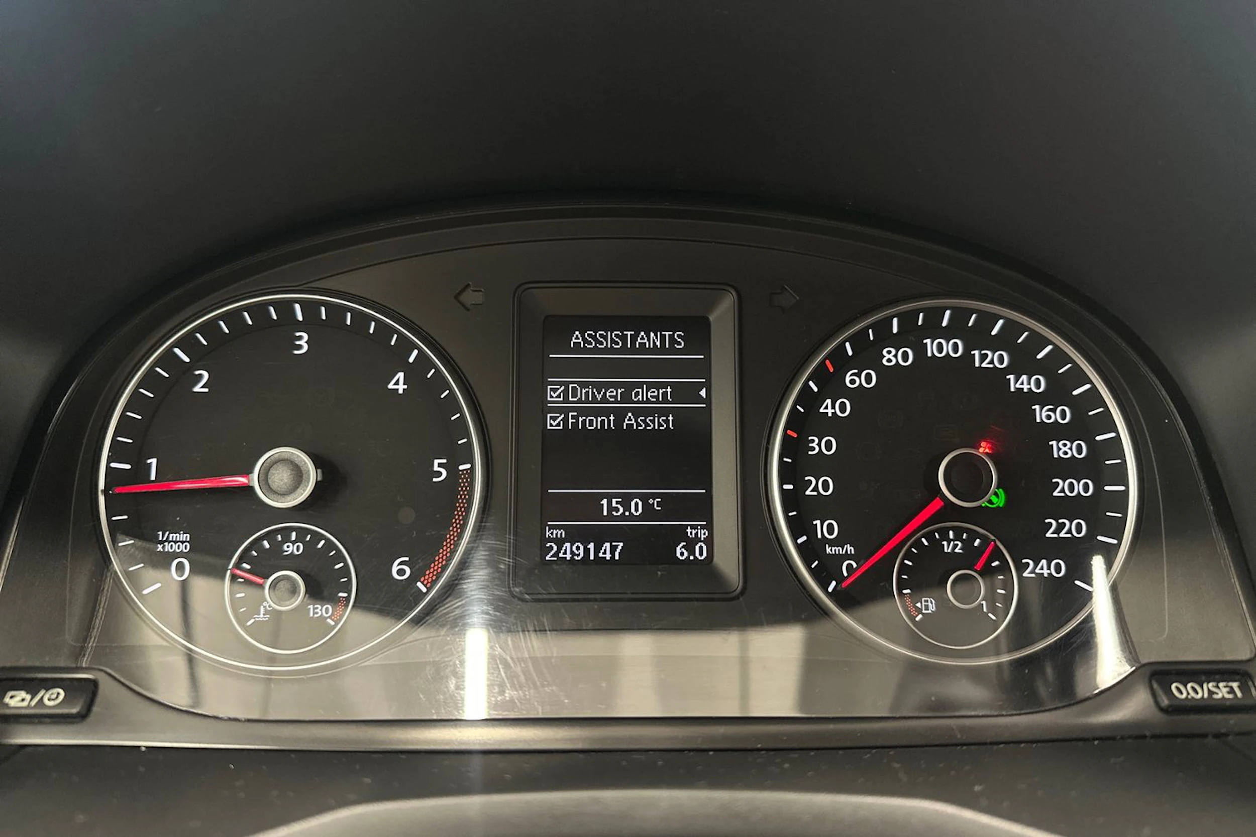 harmaa Volkswagen Caddy Maxi 2018 kuva 19.