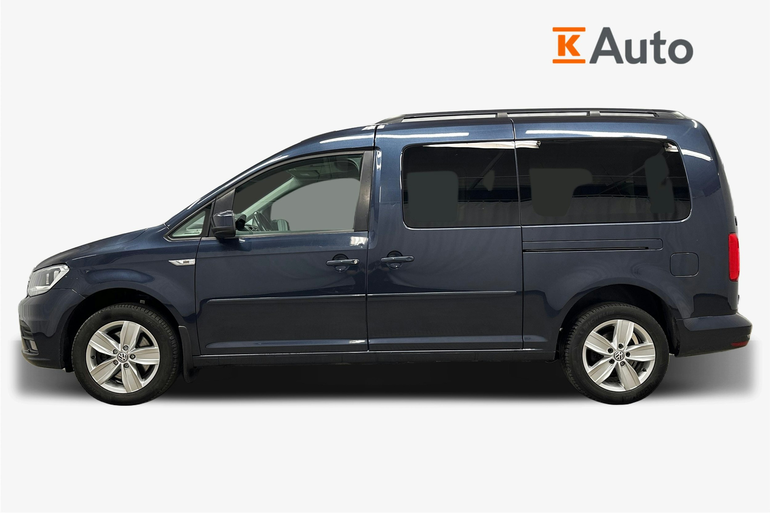 sininen Volkswagen Caddy Maxi 2018 kuva 6.