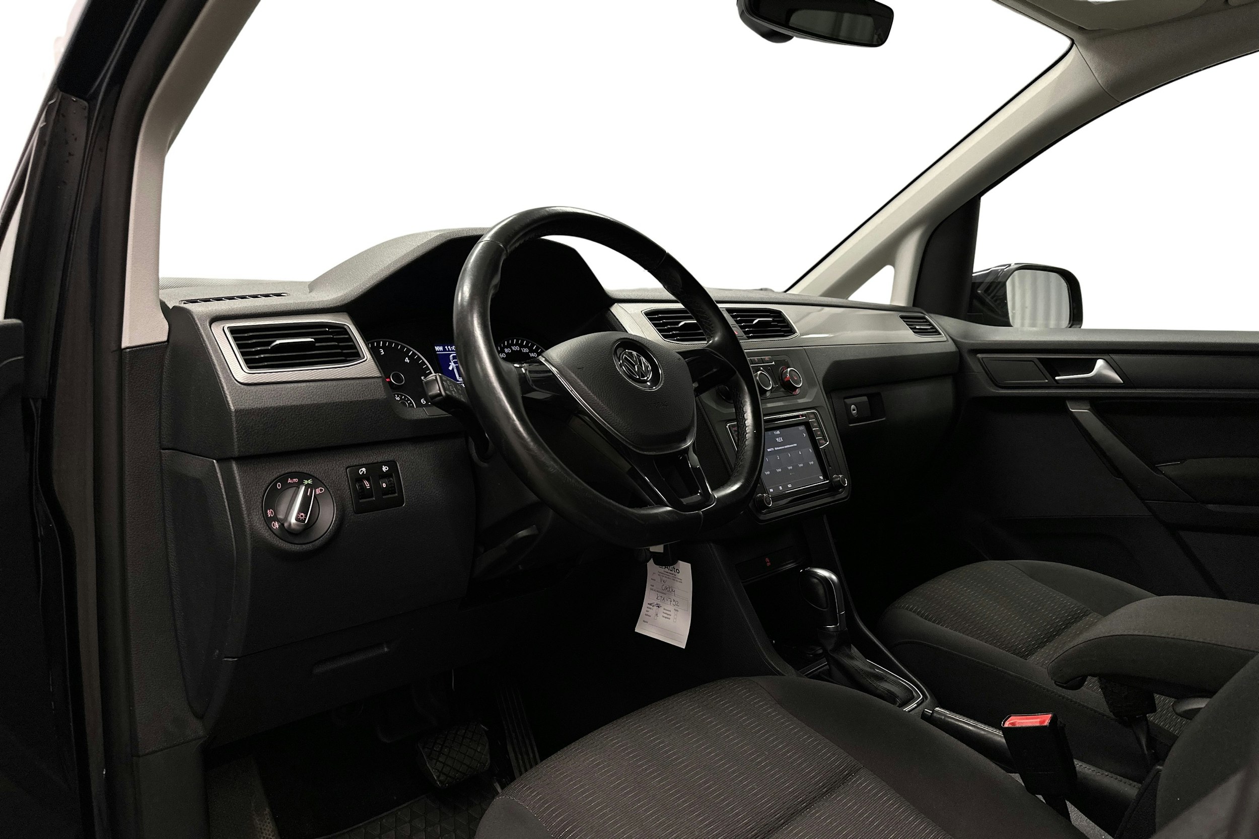 sininen Volkswagen Caddy Maxi 2018 kuva 7.