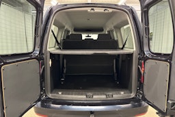 sininen Volkswagen Caddy Maxi 2018 kuva 14.