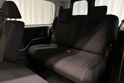 sininen Volkswagen Caddy Maxi 2018 kuva 15.