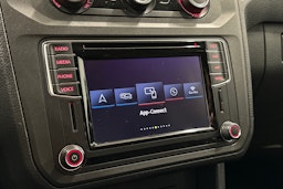 sininen Volkswagen Caddy Maxi 2018 kuva 22.