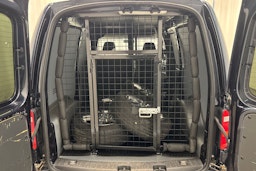 met. sininen Volkswagen Caddy Maxi 2018 kuva 16.