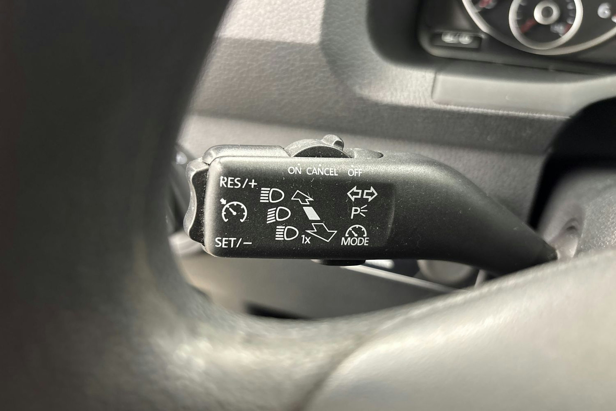 met. sininen Volkswagen Caddy Maxi 2018 kuva 20.