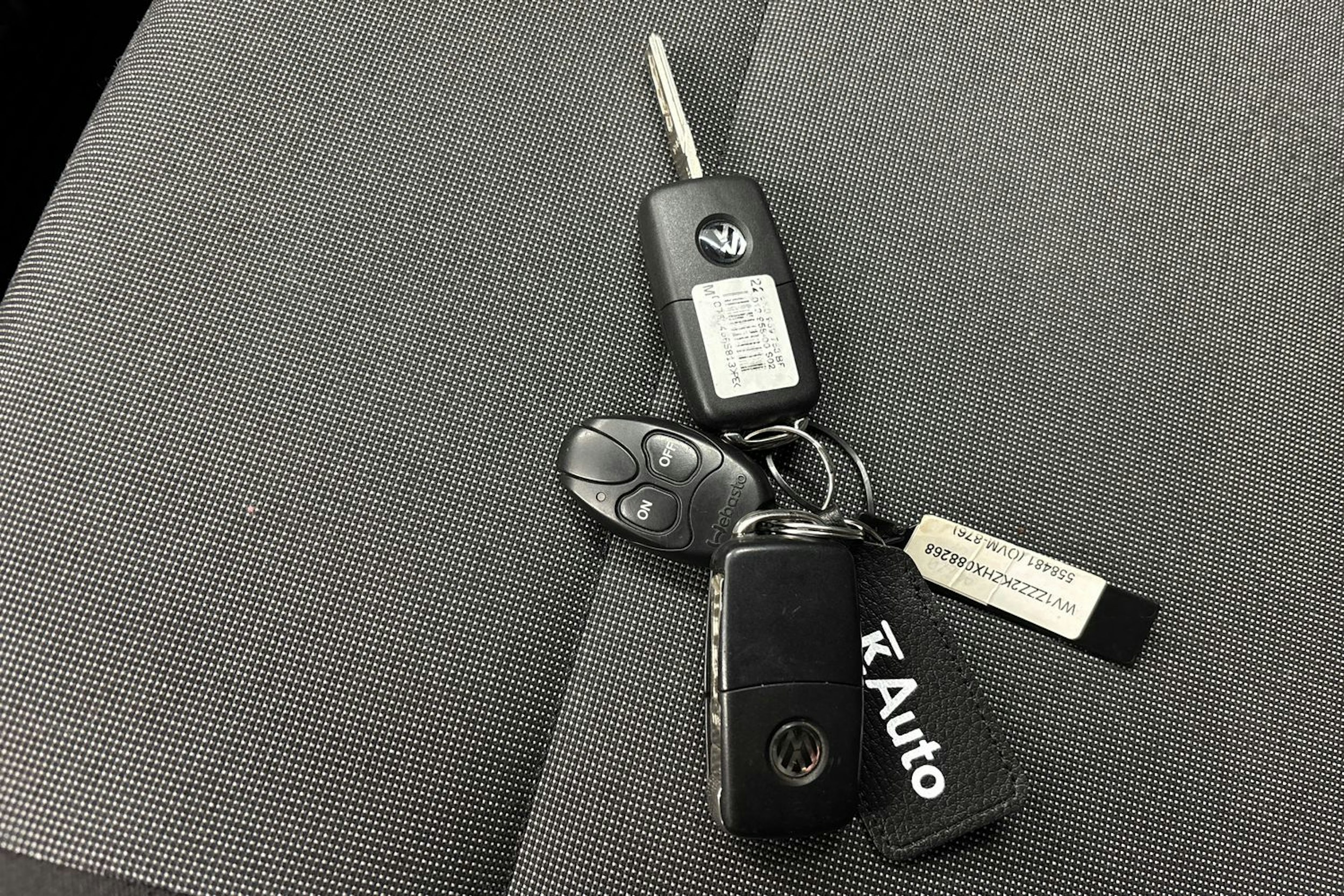 met. sininen Volkswagen Caddy Maxi 2018 kuva 25.