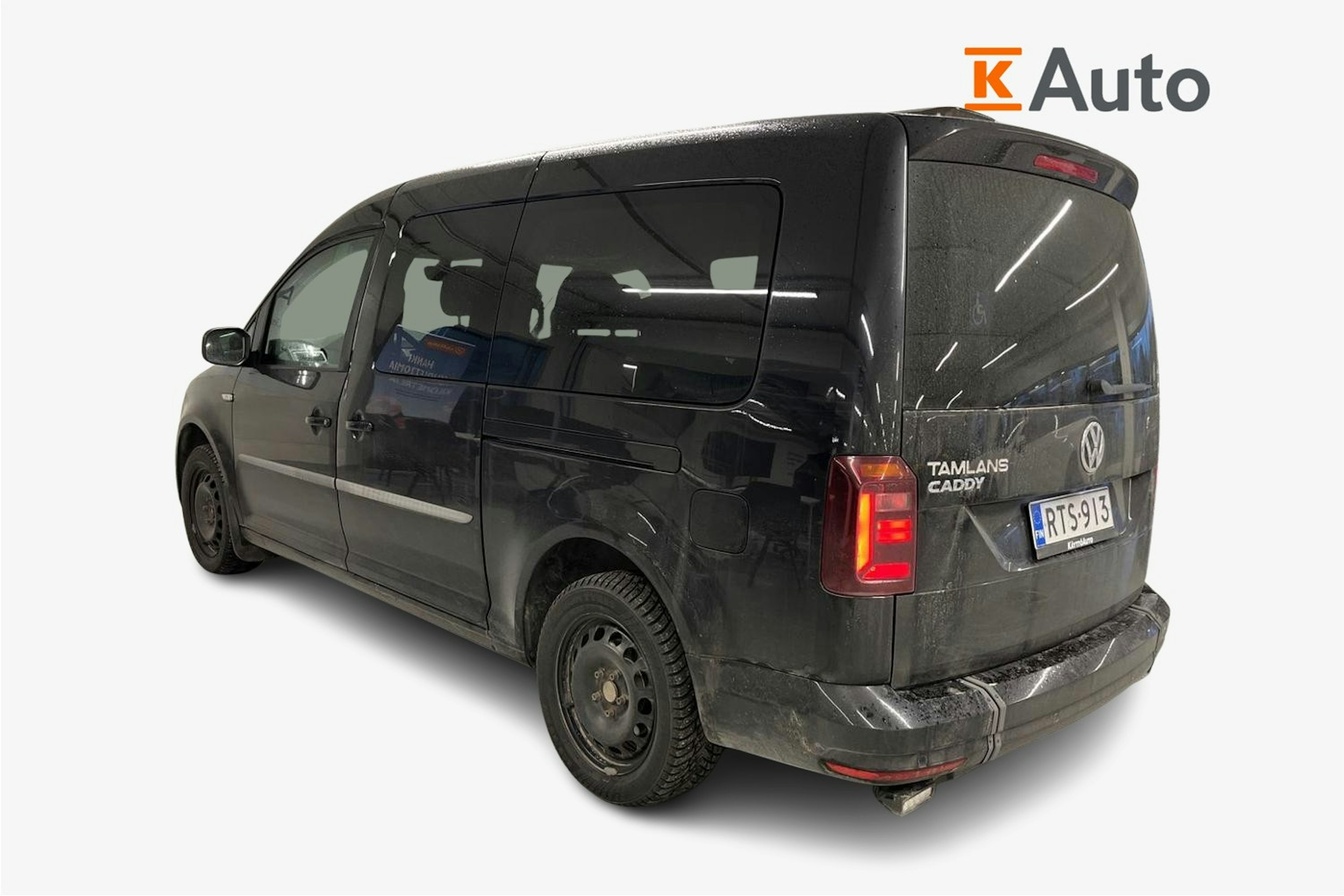 musta Volkswagen Caddy Maxi 2018 kuva 2.