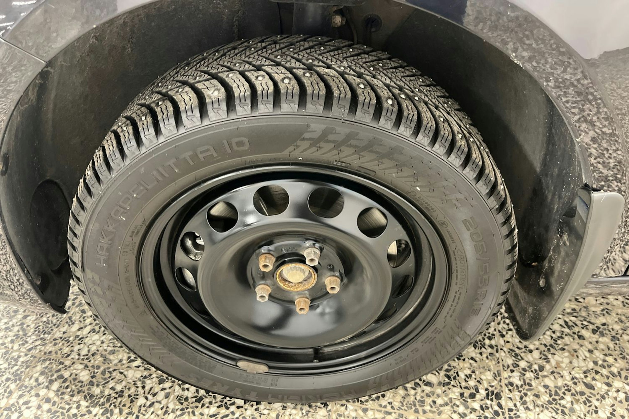 musta Volkswagen Caddy Maxi 2018 kuva 19.