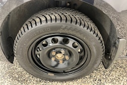 musta Volkswagen Caddy Maxi 2018 kuva 19.