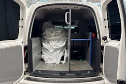 Valkoinen Volkswagen Caddy Maxi 2018 kuva 12.