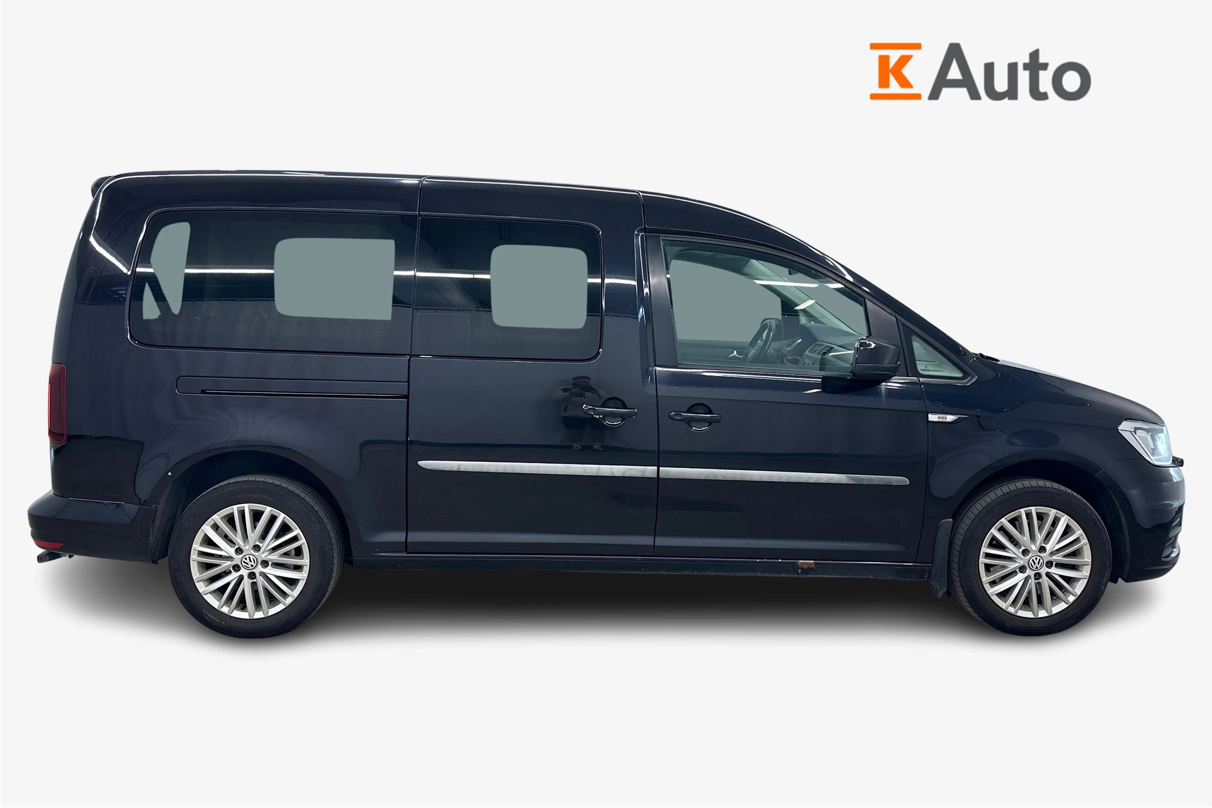 musta Volkswagen Caddy Maxi 2018 kuva 5.