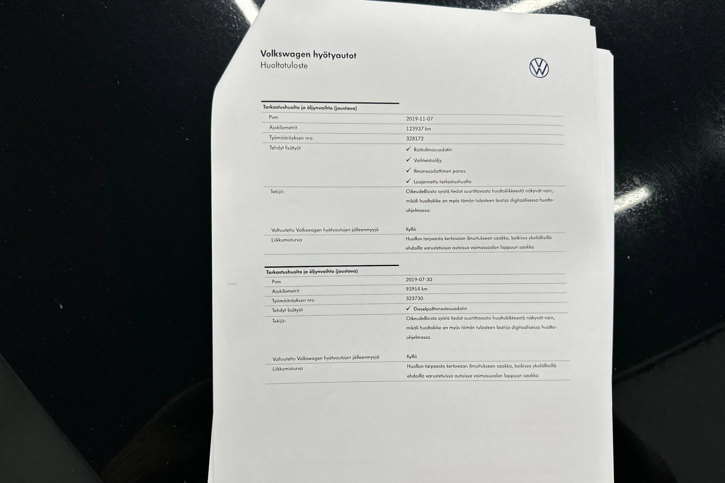 musta Volkswagen Caddy Maxi 2018 kuva 25.