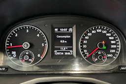Valkoinen Volkswagen Caddy Maxi 2018 kuva 12.