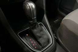 Valkoinen Volkswagen Caddy Maxi 2018 kuva 13.