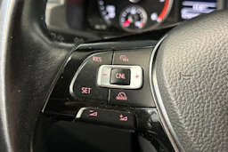 Valkoinen Volkswagen Caddy Maxi 2018 kuva 16.