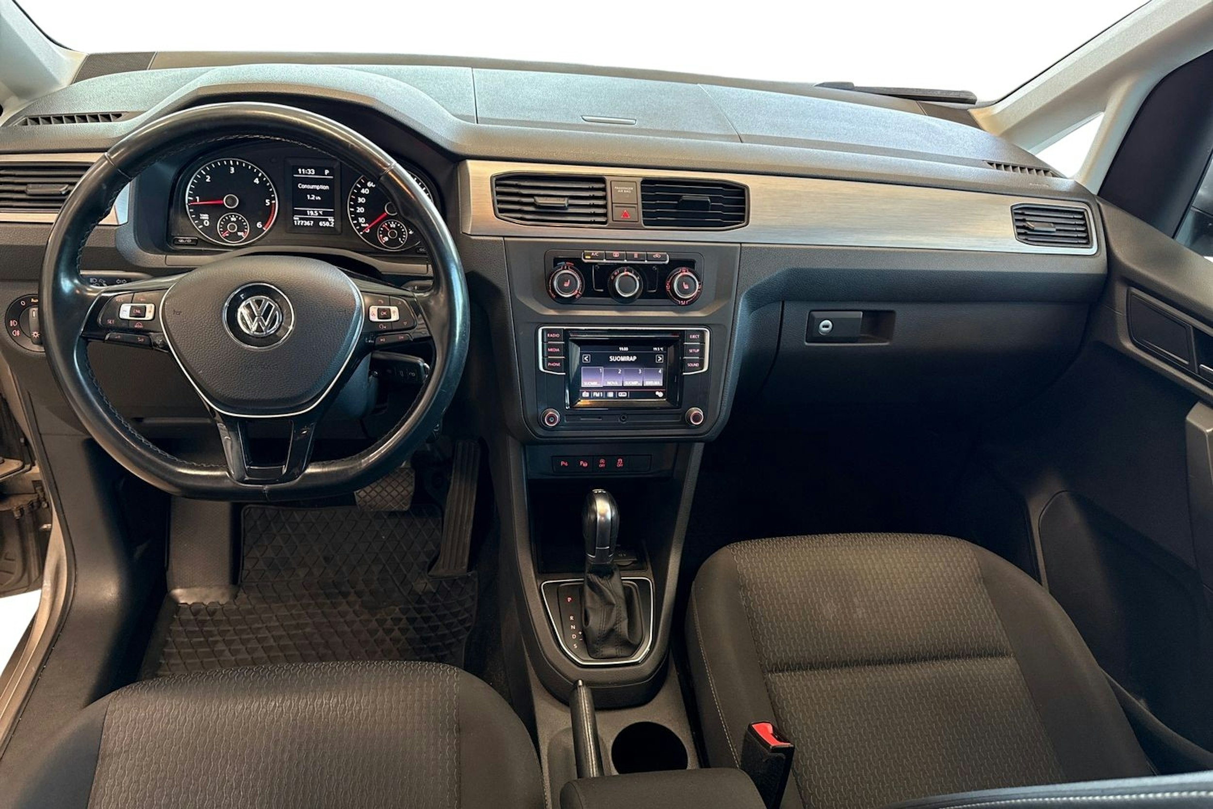 ruskea (beige) Volkswagen Caddy Maxi 2018 kuva 9.