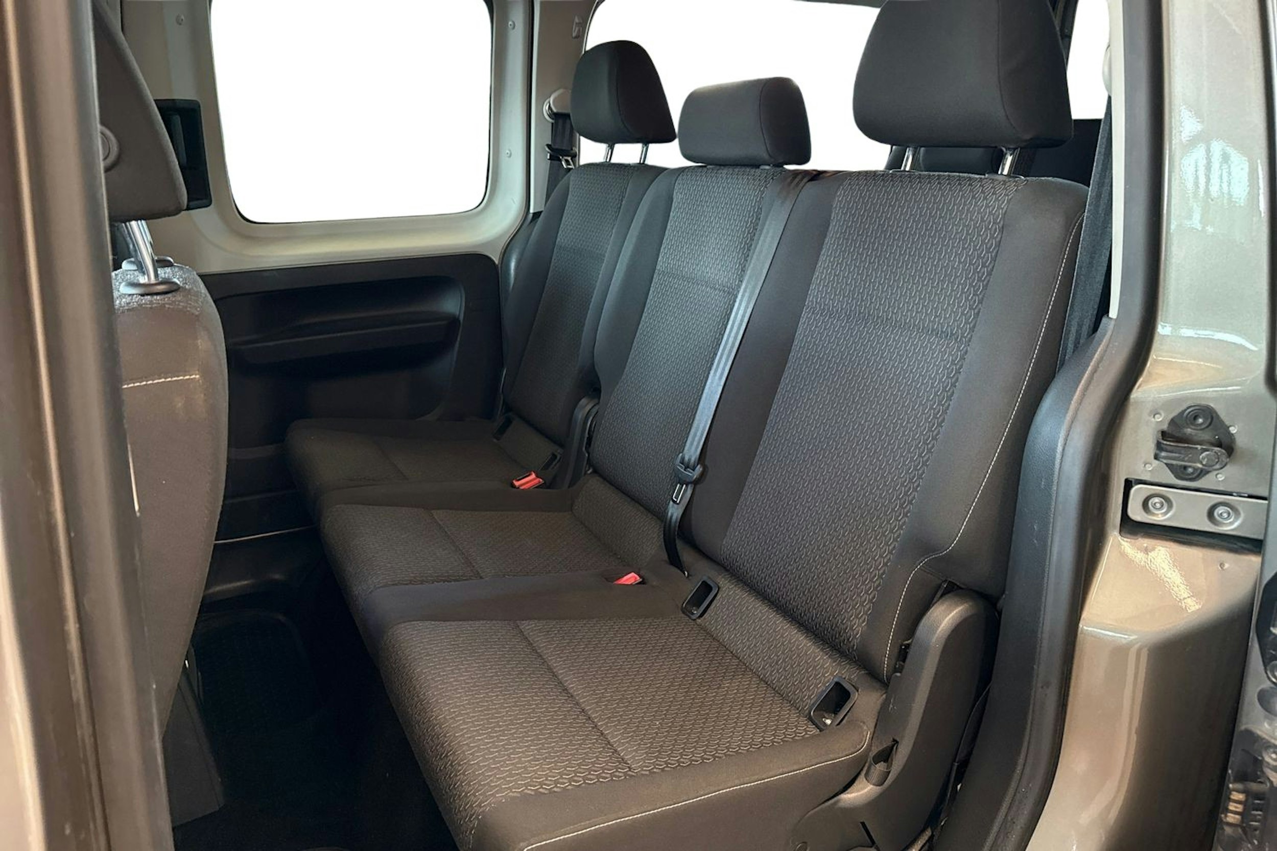 ruskea (beige) Volkswagen Caddy Maxi 2018 kuva 10.