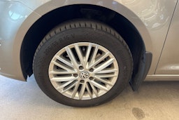 ruskea (beige) Volkswagen Caddy Maxi 2018 kuva 13.