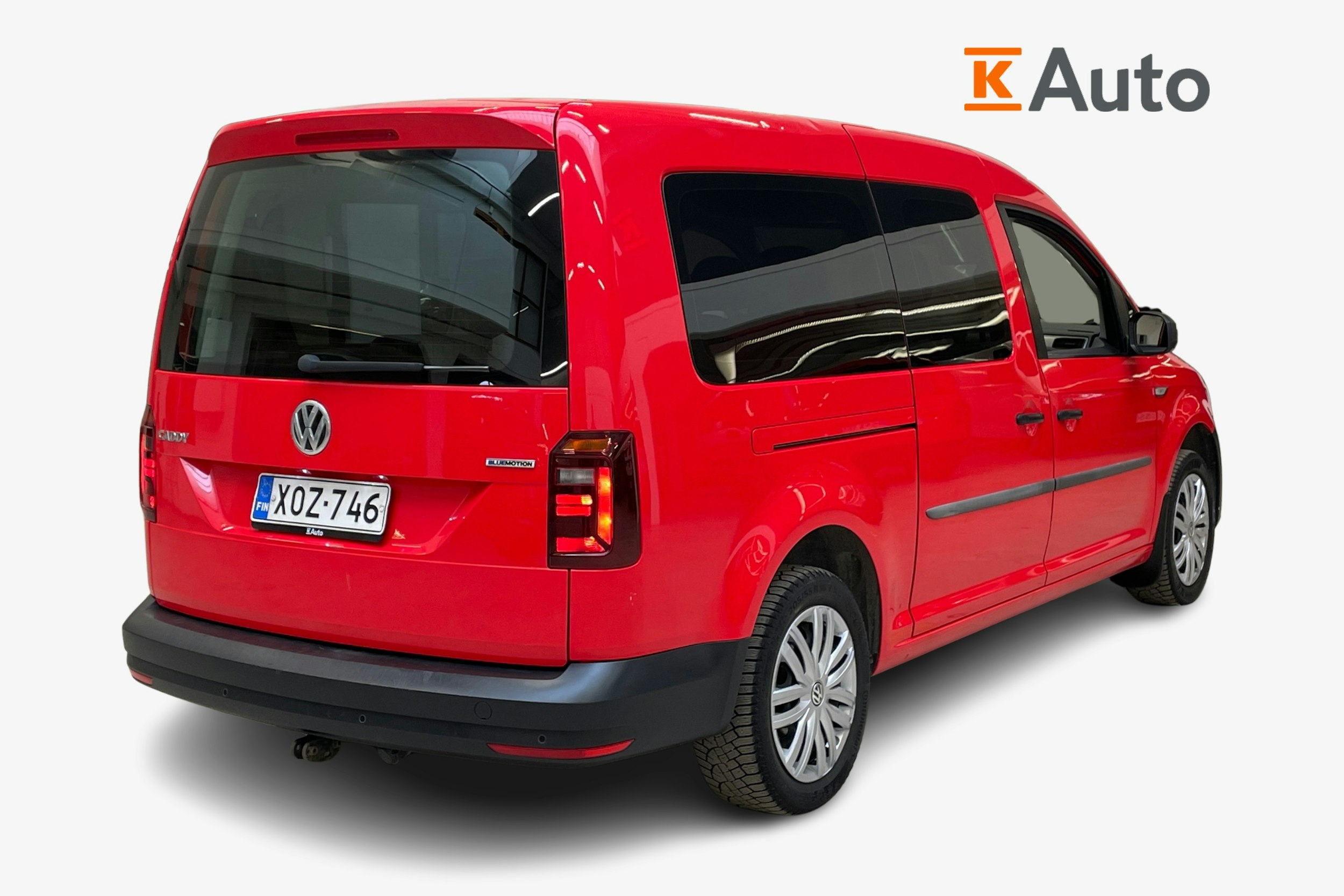 punainen Volkswagen Caddy Maxi 2018 kuva 2.