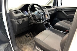 Valkoinen Volkswagen Caddy Maxi 2018 kuva 3.