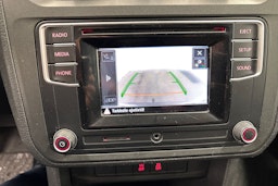Valkoinen Volkswagen Caddy Maxi 2018 kuva 10.