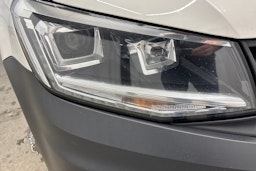 Valkoinen Volkswagen Caddy Maxi 2018 kuva 17.