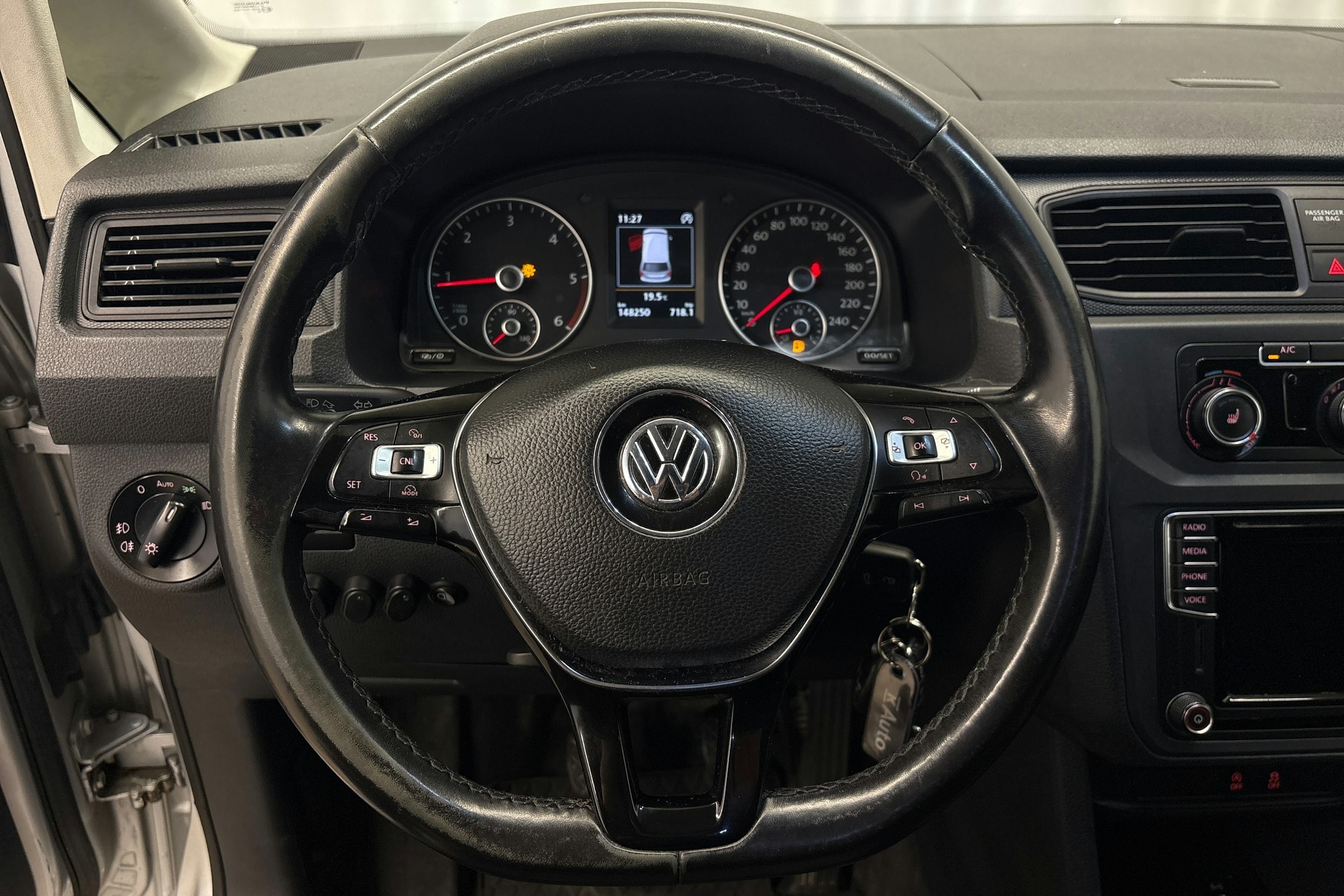 hopea Volkswagen Caddy Maxi 2018 kuva 14.