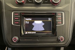 punainen Volkswagen Caddy Maxi 2018 kuva 21.