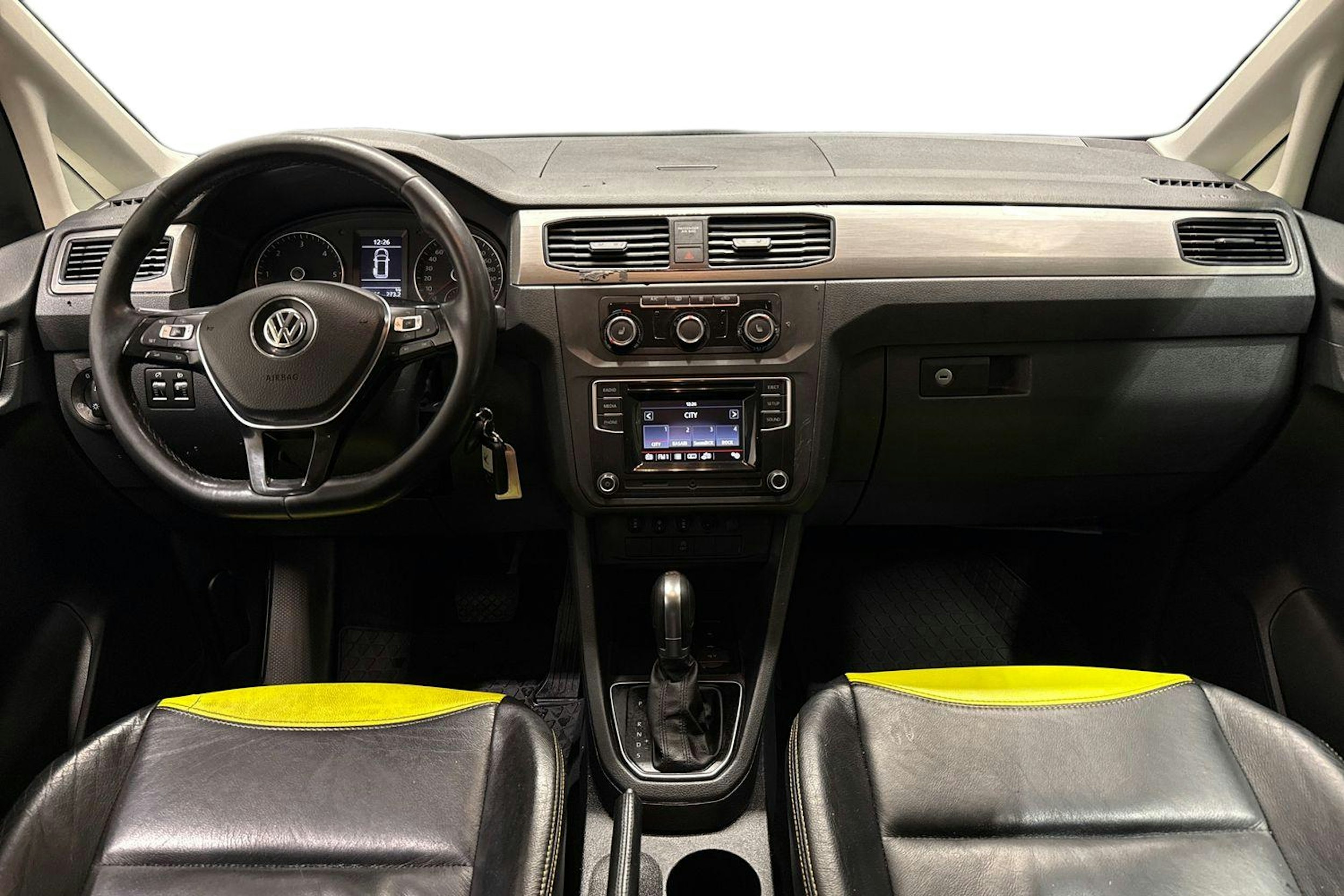 vihreä Volkswagen Caddy Maxi 2019 kuva 9.