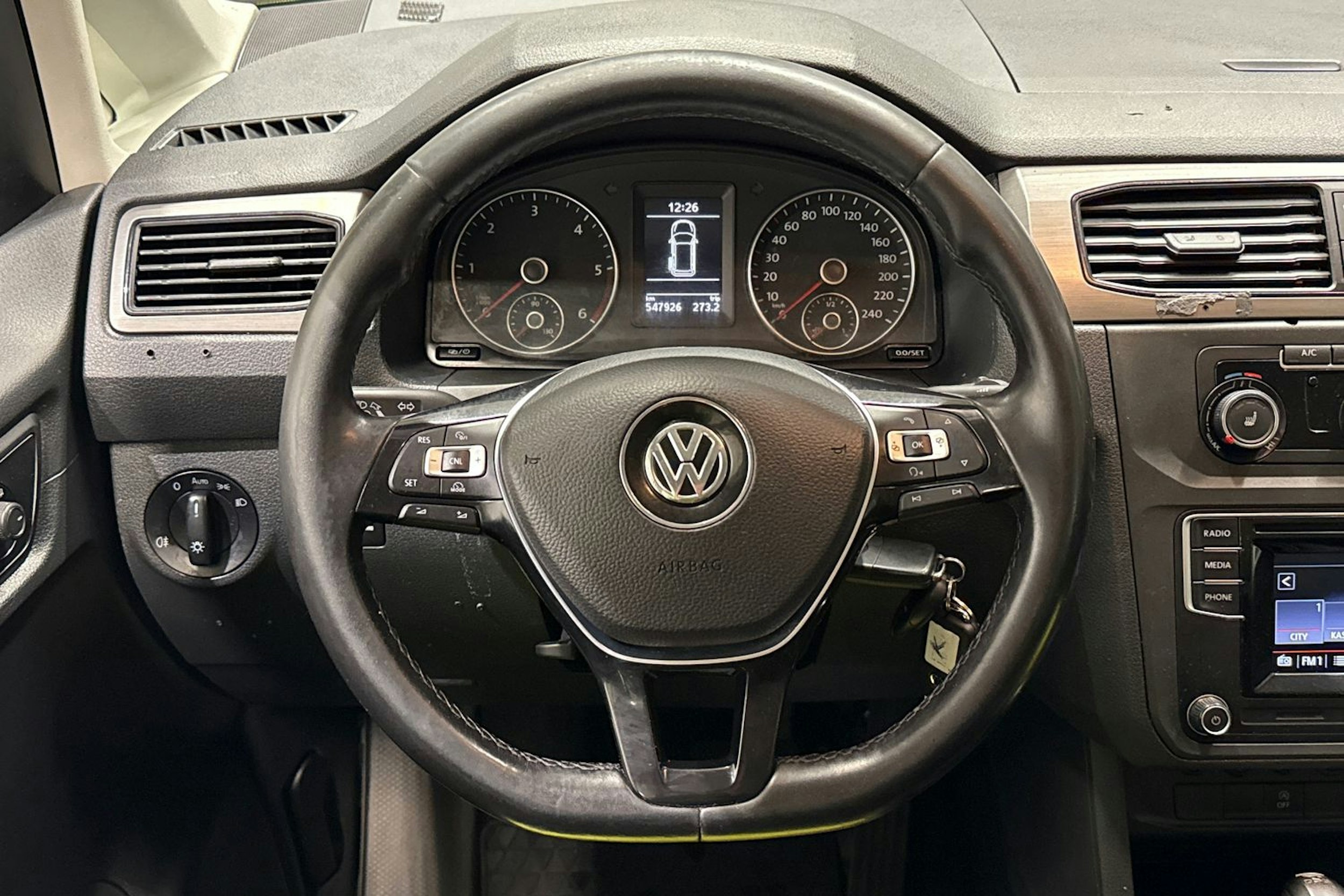 vihreä Volkswagen Caddy Maxi 2019 kuva 13.