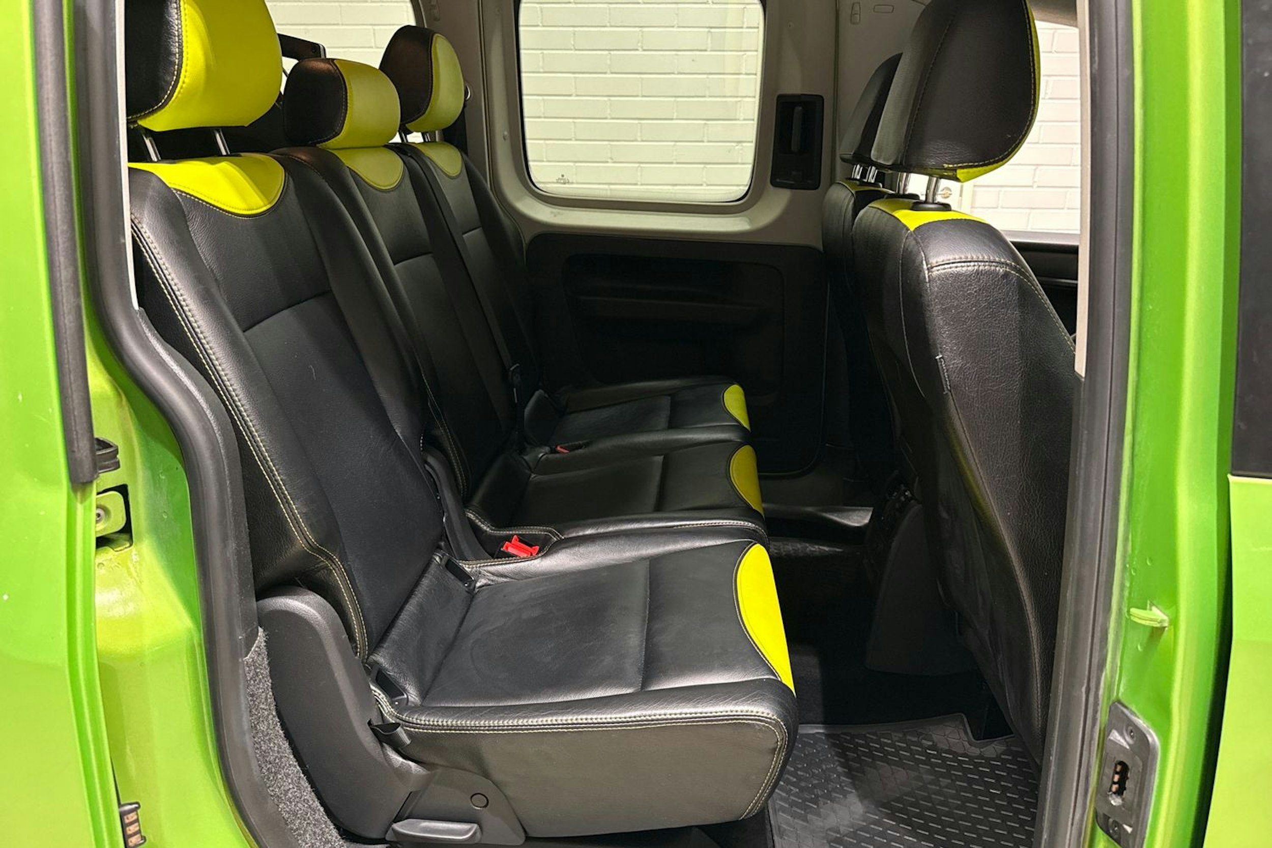 vihreä Volkswagen Caddy Maxi 2019 kuva 21.