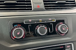 valkoinen Volkswagen Caddy Maxi 2019 kuva 22.