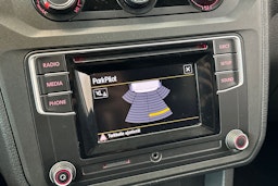 valkoinen Volkswagen Caddy Maxi 2019 kuva 26.