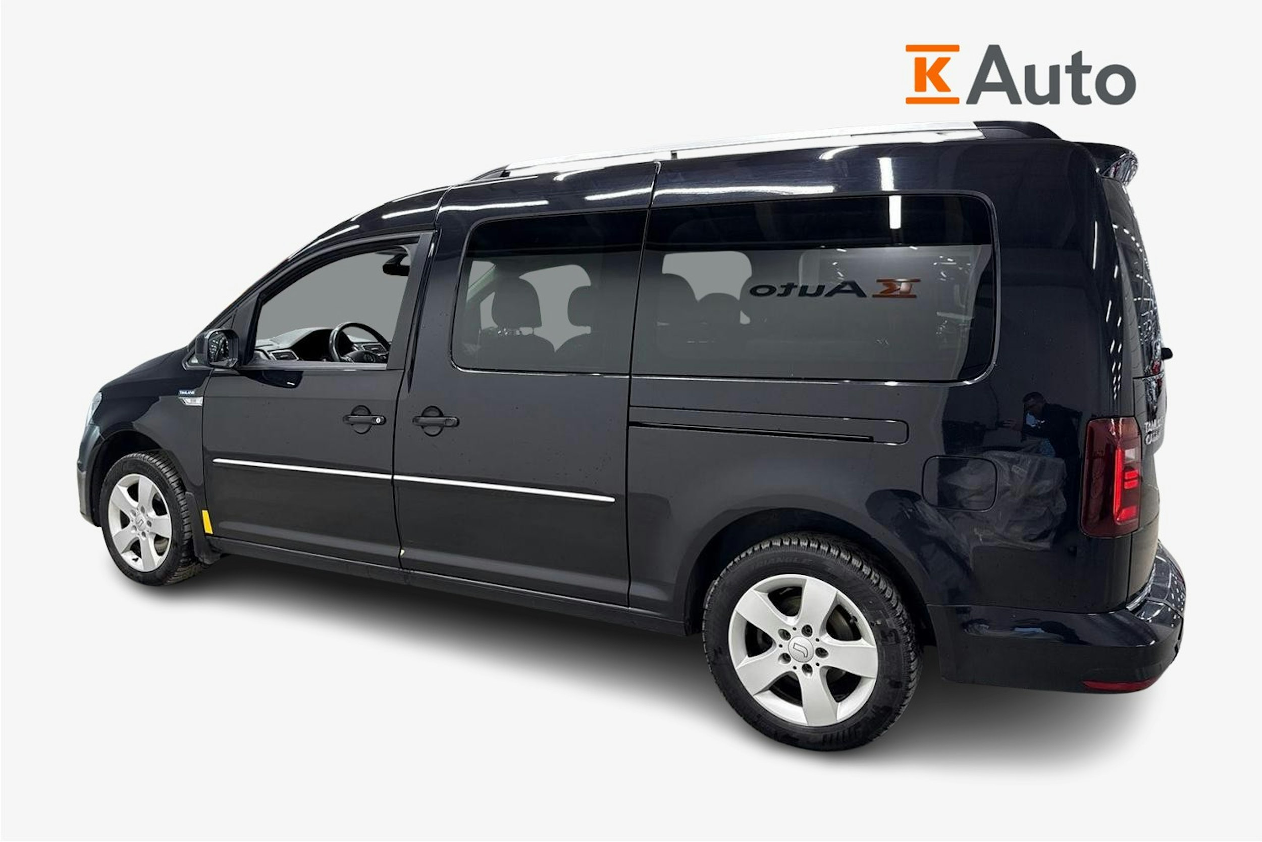 met. musta Volkswagen Caddy Maxi 2019 kuva 7.