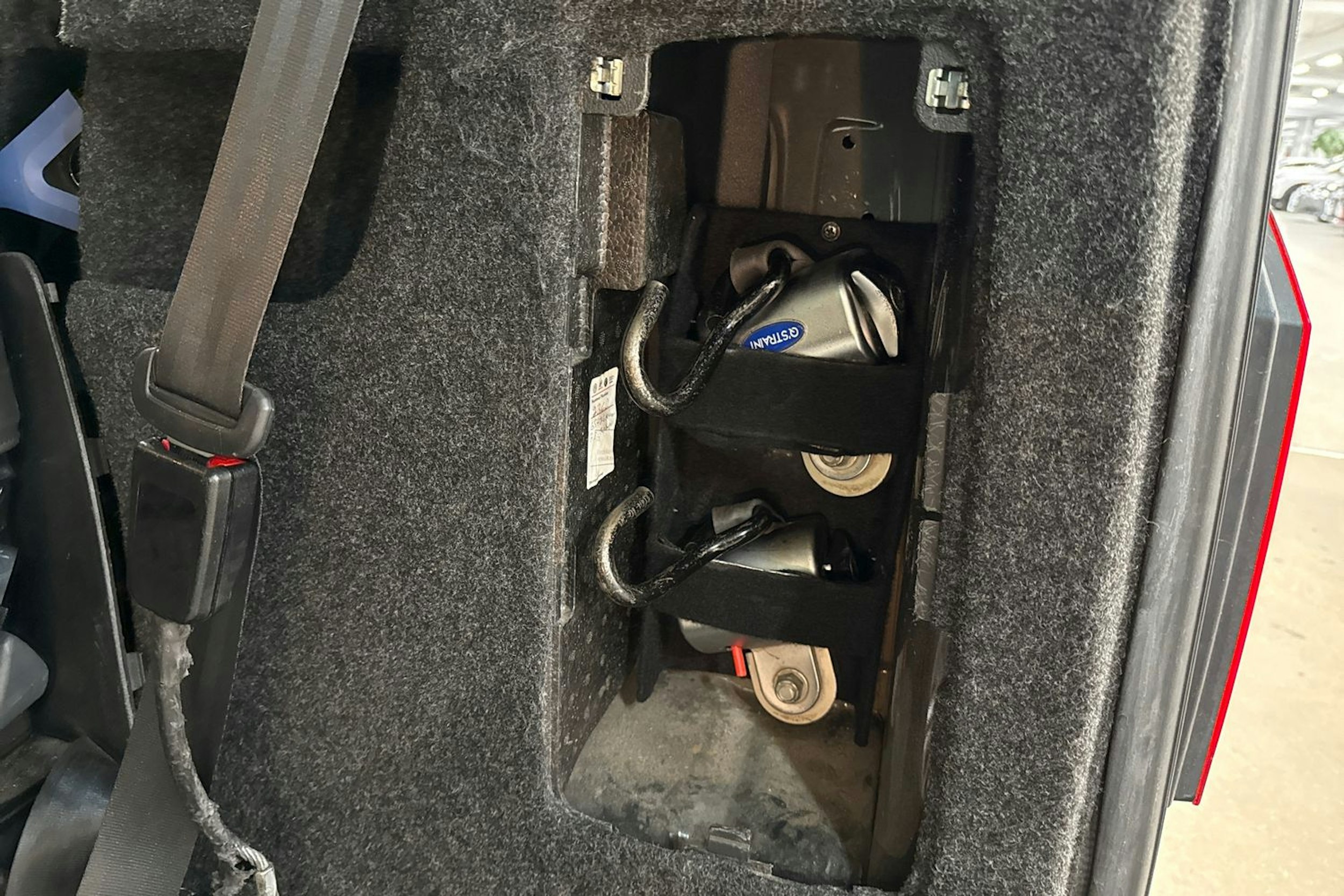 met. musta Volkswagen Caddy Maxi 2019 kuva 19.