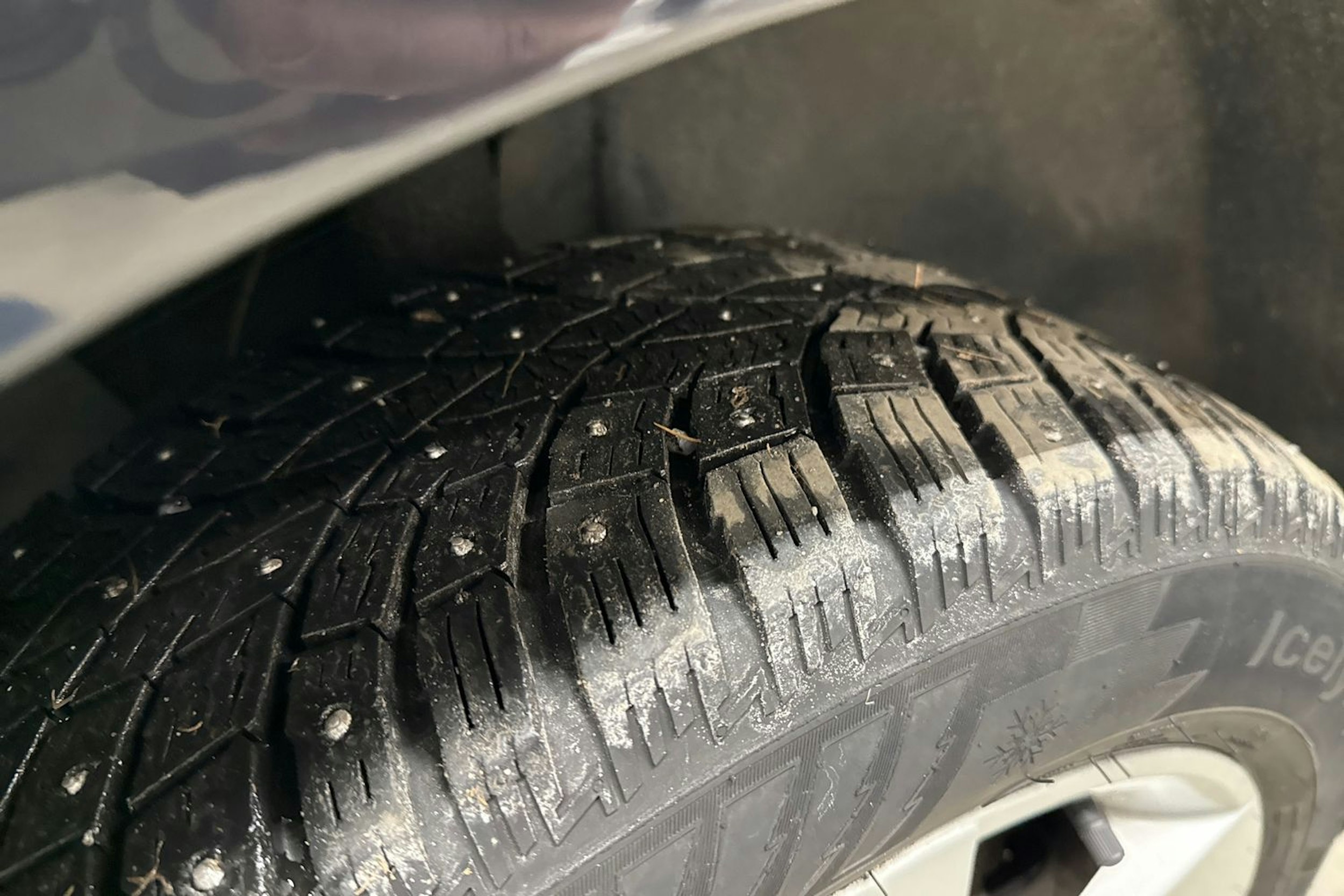 met. musta Volkswagen Caddy Maxi 2019 kuva 21.