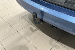 Sininen Volkswagen Caddy Maxi 2019 kuva 18.