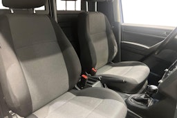 Sininen Volkswagen Caddy Maxi 2019 kuva 10.